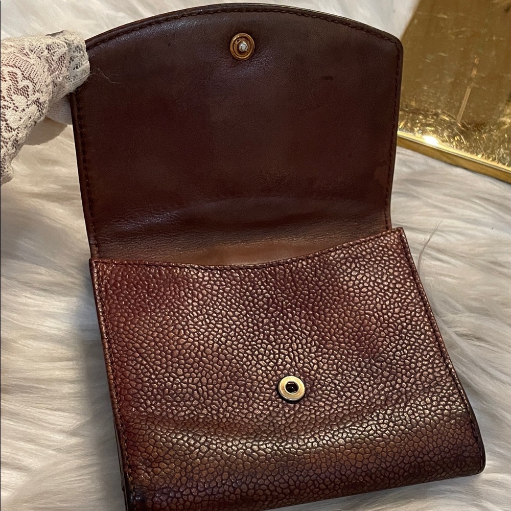 CHANEL Vintage Brown Quilted Caviar Leather Compact Wallet with CC Logo - Picture 9 of 17